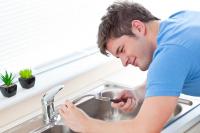 precisionplumbinglv.com